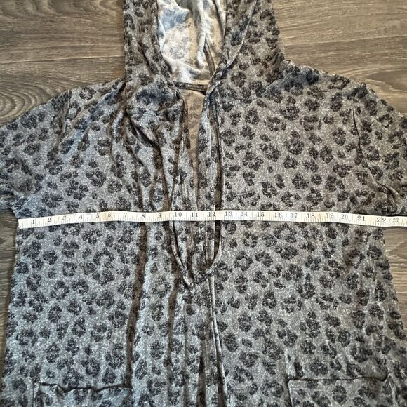 Lucky Brand Cardigan Sweater Size Large Hooded Gray Leopard Print Lightweight - Picture 5 of 14